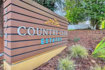 Welcome Home to Country Club Estates!