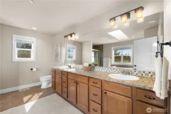 Double sink in the primary bath.