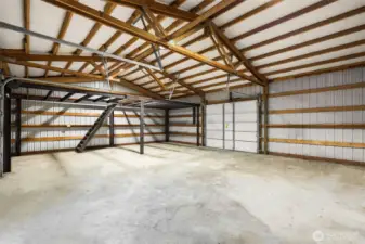 The workshop is ready for you to build out your dream, coming with 220V perfect for running power tools or other equipment - the space is also prepped for sewer & water making for an easy additional dwelling outback