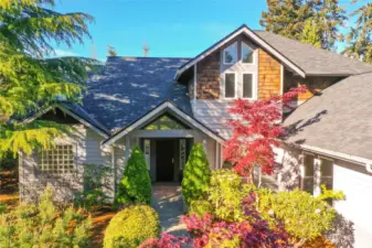 Snuggled in the Master Planned Resort of Port Ludlow, close to miles of walking trails, championship golf course, marina and Inn- this is your retreat, your forever home!
