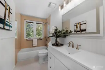 Main bathroom