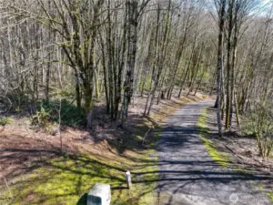 Nicely maintained road to property