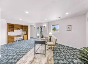 Upstairs Bonus Room with built in desk and deck access