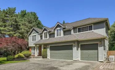This beautiful spacious home on Union Hill has room for everyone, in and out!  The whole-house 11.5 kwh generator will keep you warm and your food cold during any power outage, no matter how long.