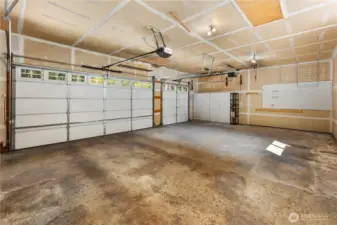 Massive 3 car garage