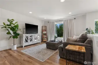 Light and Bright Living Room