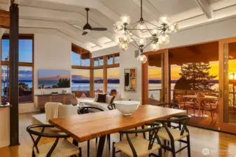 Harmonious flow between interior and exterior dining.