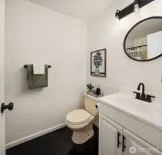 Full ensuite bathroom.