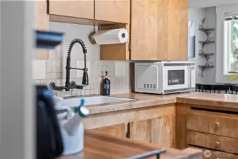 enter the kitchen off the living room and you will find plenty of space for cooking and enjoying company.