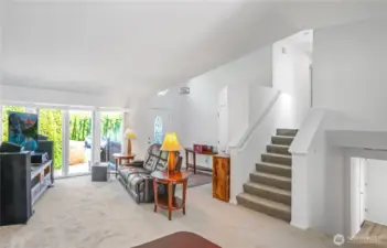 Main Floor Living Room & Entry