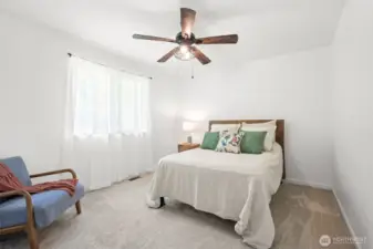 Additional bedroom-upstairs