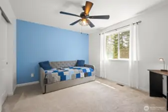 Additional bedroom-upstairs