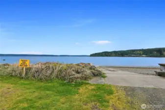 Just a half block away is the community park, beach and boat launch.