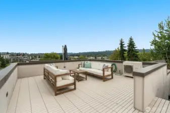 Expansive deck with low maintenance surface- great place to relax and watch the seaplanes come and go!