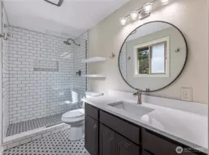 Newly updated primary en suite