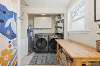 Plenty of room to do laundry.