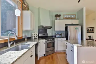 Appliances that stay with house: washer, dryer, dishwasher, refrigerator (and Firman generator).