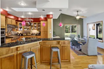 Fully equipped chef's kitchen