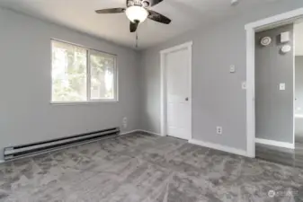 Primary bedroom/new carpet