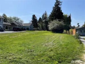 Lot Pic 1