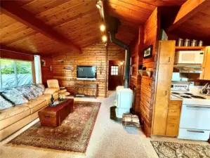 You'll fall in love w/ this adorable cabin.