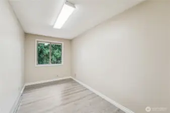 Great walk in closet or could be another bathroom?