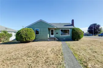 Front of Home w/ Sidewalk