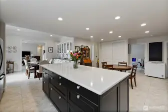This island is huge and has tons of cabinet space