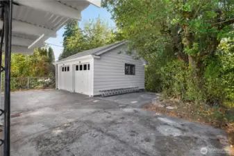 Another view of the garage and additional parking.