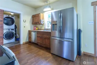 Open kitchen with great appliances