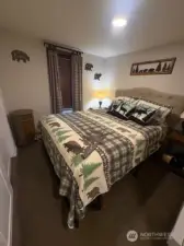 Main bedroom - queen bed and 10'foot closet