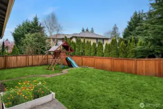 Play set Stays w/ Home