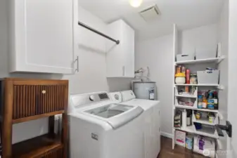 Laundry/utility room off kitchen