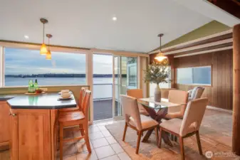 Dining room.