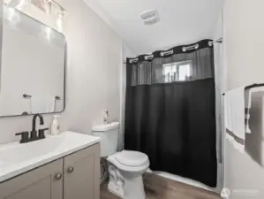 Hallway Full Bathroom