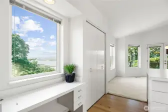 kitchen work/desk nook area