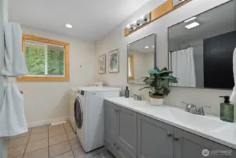 Large Main Floor Bathroom with wash/dry