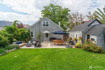 Spacious and Fenced Back Yard