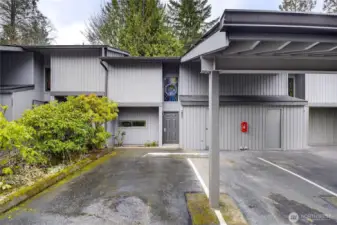 Private Entry w/2 Dedicated Parking Spaces