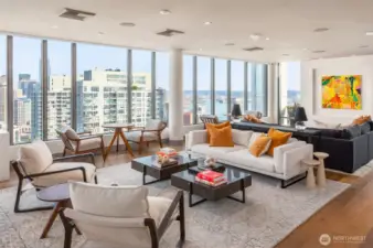 40th Floor Spire Club community room. This space can also be reserved for private functions by the residents.