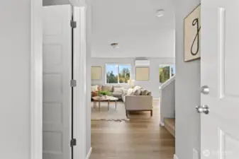 Photographs are for illustrative purposes only. Features, finishes, interior/exterior colors, landscaping and floorplan shown may vary from actual homes built.