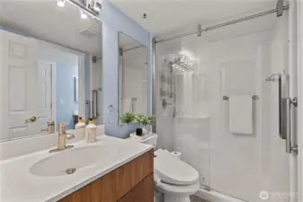 Primary suite bath