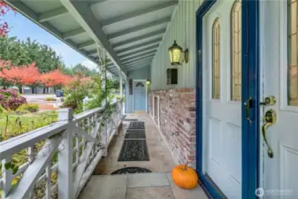 Large Double Door entry into this split level home