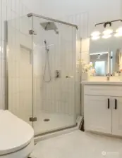 Full bath on the 1st floor