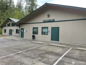 Riverside Lodge
