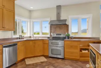 Spacious kitchen