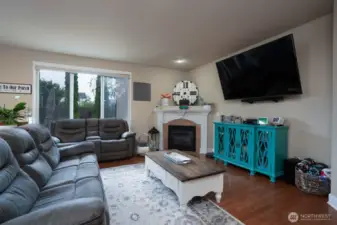 Lots of natural light coming into the living room.