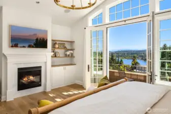 Views of Lake Washington and Cascades