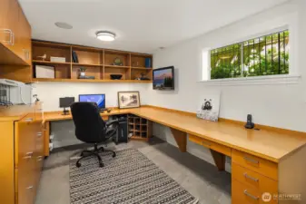 Office w/separate exit
