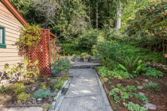 pathway up to 2nd entrance